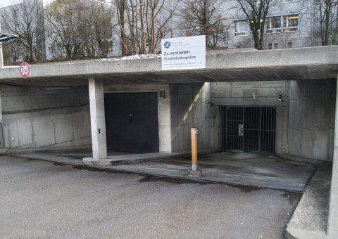 Gesundheitszentrum "Stauffacher" Schaffhausen. Am Rande der Altstadt von Schaffhausen vermieten wir auf Wunsch vollwertig ausgestattete Dienstleistungsflächen!