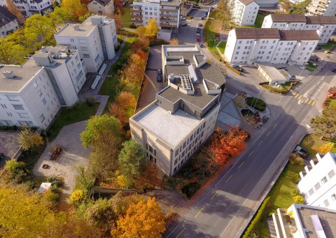 Gesundheitszentrum "Stauffacher" Schaffhausen. Am Rande der Altstadt von Schaffhausen vermieten wir auf Wunsch vollwertig ausgestattete Dienstleistungsflächen!