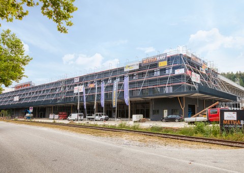 LIPO Park Schaffhausen - Das Fachmarkt und Dienstleistungs- zentrum von Schaffhausen. Erstvermietung von diversen Verkaufs-/, Gastro-/ und Dienstleistungsflächen.