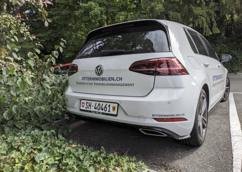 Aufgrund Neuanschaffungen verkaufen wir unsere Firmenfahrzeuge (VW Polo's / Golf / Audi Q3)